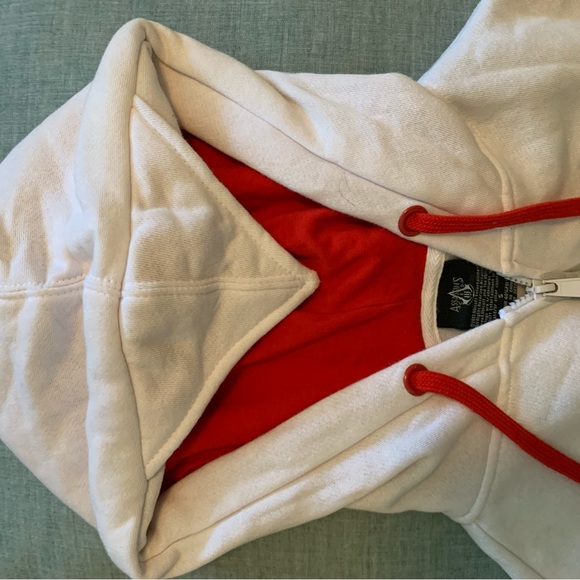 Assassin’s Creed Ezio Auditore white and red zip up hoodie with assassin cap - Picture 5 of 7
